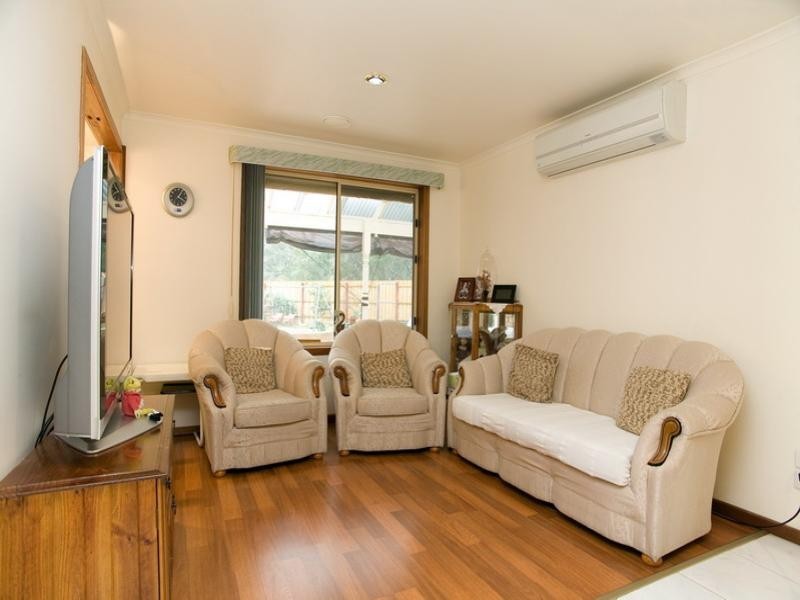 12 Westleigh Court, Mill Park VIC 3082