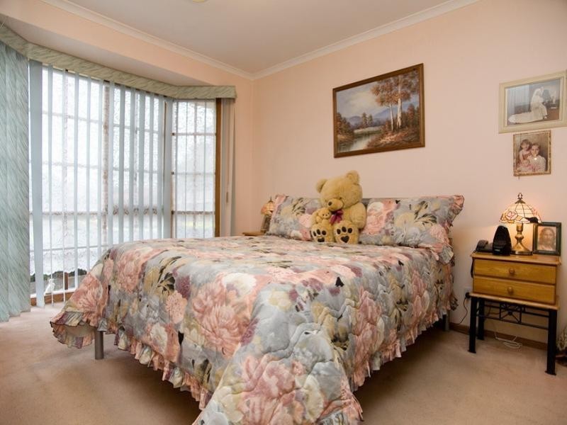 12 Westleigh Court, Mill Park VIC 3082