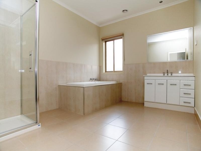 12 Yeomans Drive, Mernda VIC 3754