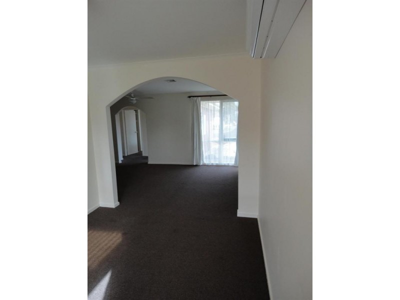 64 Pentland Drive, Epping VIC 3076