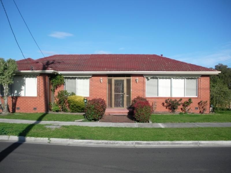 8 Peppercorn Parade, Epping VIC 3076