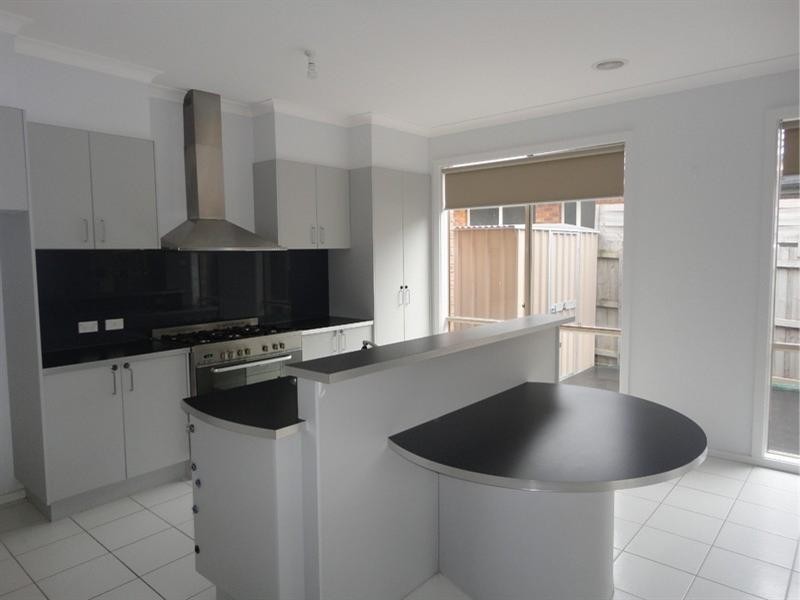 10 Gravlier Way, South Morang VIC 3752
