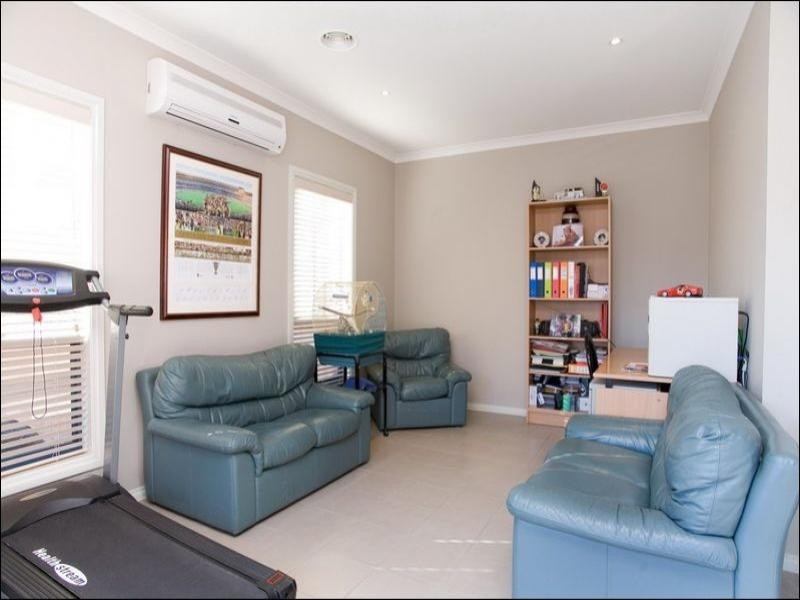 1 Granite Outlook, Epping VIC 3076