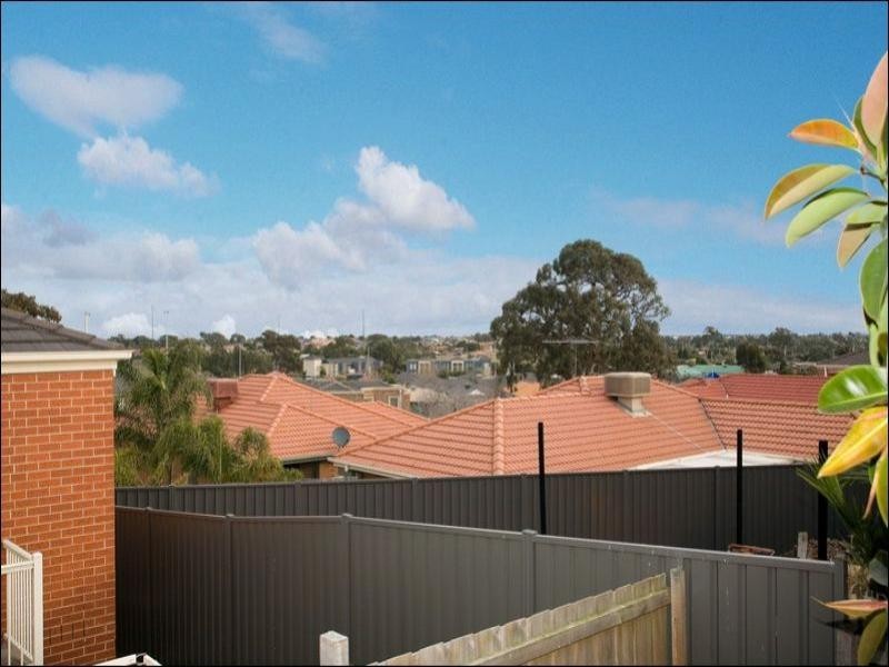 23 Loxton Terrace, Epping VIC 3076