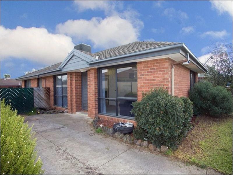 29 Pommel Crescent, Epping VIC 3076