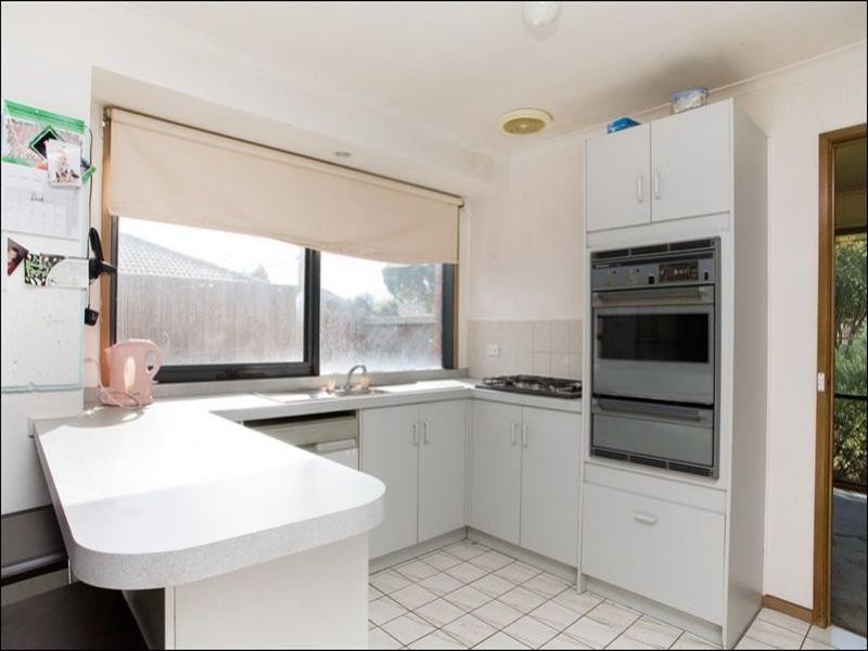 29 Pommel Crescent, Epping VIC 3076