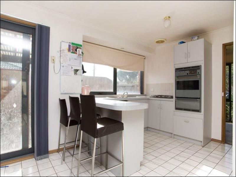 29 Pommel Crescent, Epping VIC 3076