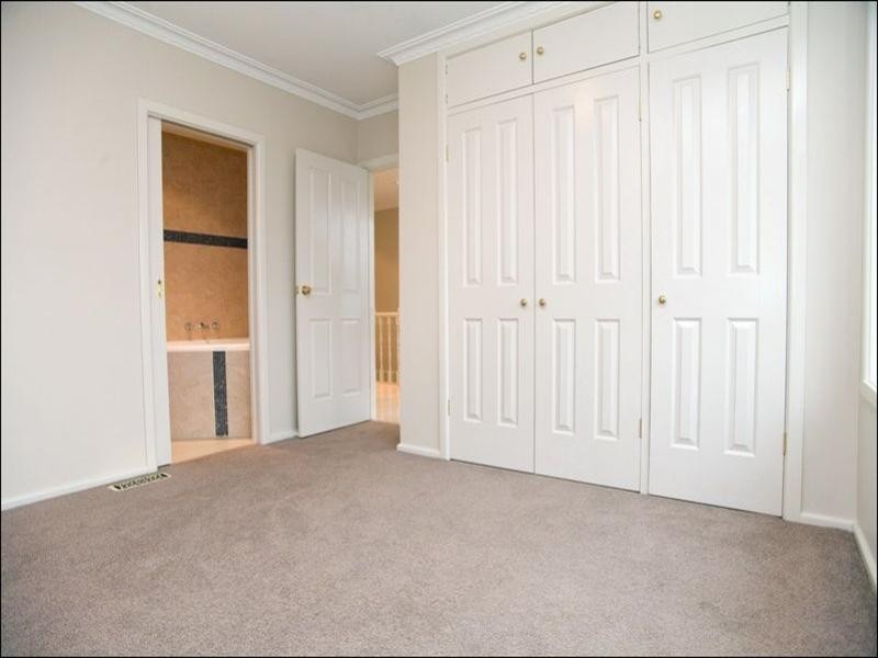 34 Banksia Avenue, Thomastown VIC 3074