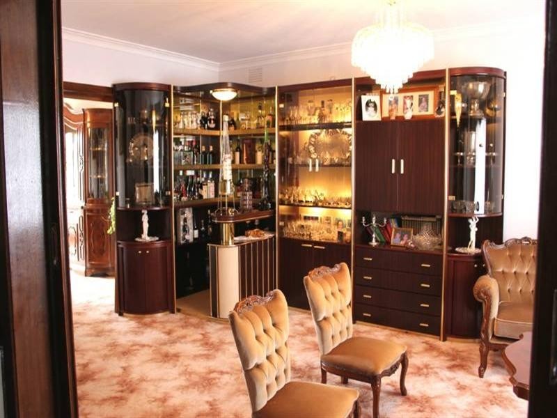 8 Deakin Avenue, Lalor VIC 3075