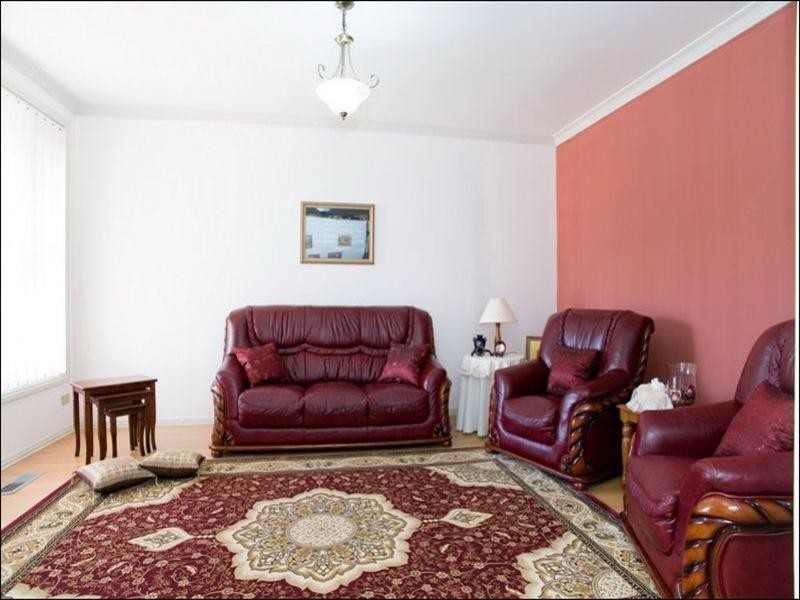 32 Pandora Avenue, Thomastown VIC 3074