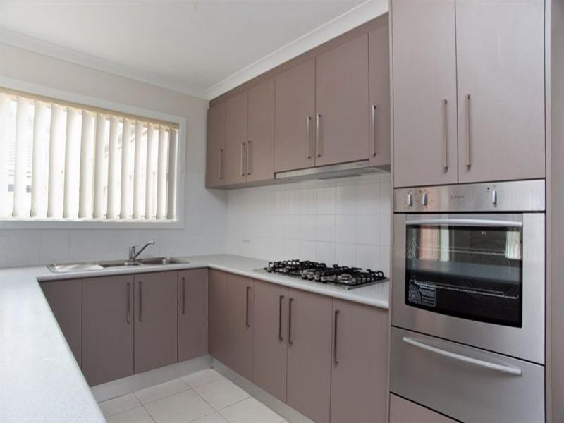 563 The Lakes Boulevard, South Morang VIC 3752