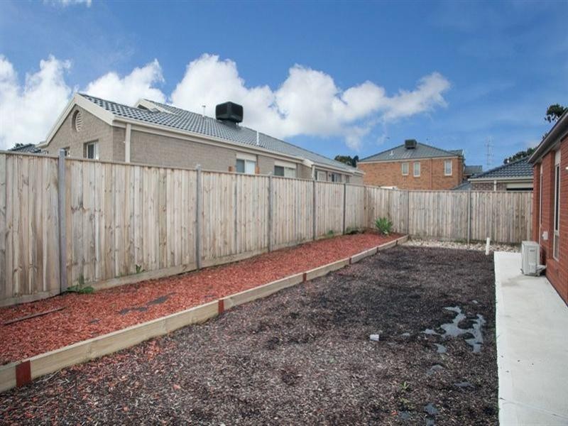563 The Lakes Boulevard, South Morang VIC 3752