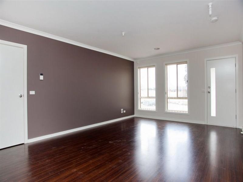 563 The Lakes Boulevard, South Morang VIC 3752