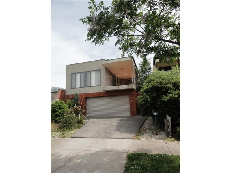 24 Paroo Avenue, Roxburgh Park VIC 3064