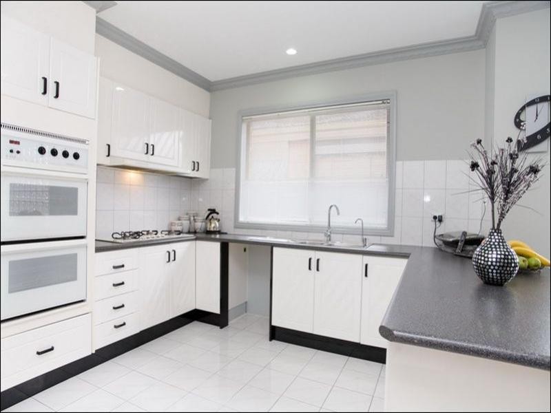 7 Gillwell Road, Lalor VIC 3075