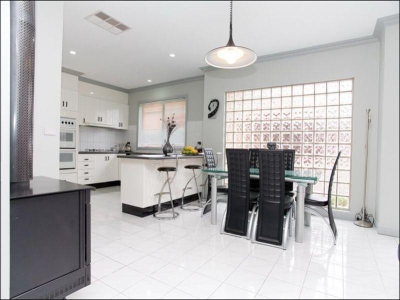 7 Gillwell Road, Lalor VIC 3075