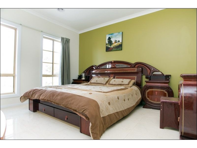 35 Quartz Grove, Epping VIC 3076