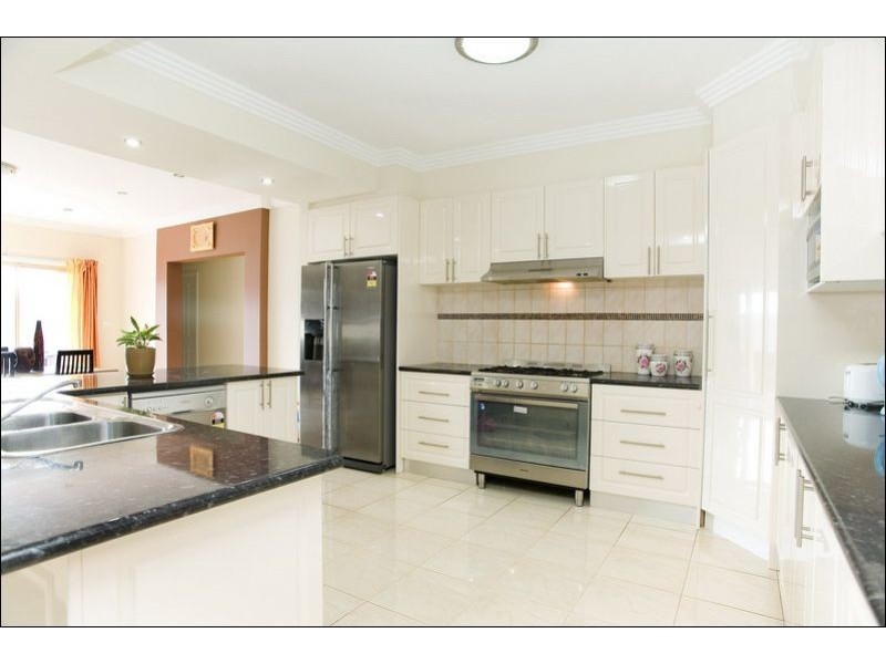 35 Quartz Grove, Epping VIC 3076