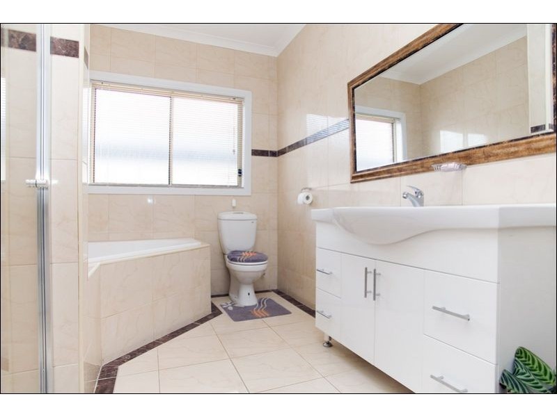 35 Quartz Grove, Epping VIC 3076