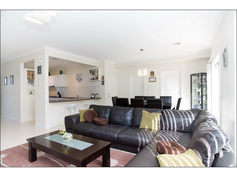 2/33 Davisson Street, Epping VIC 3076