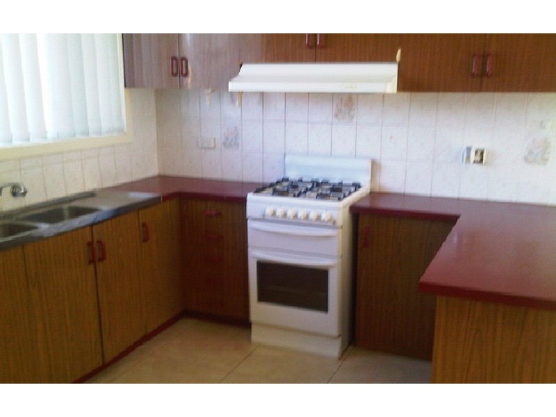 9 Juniper Crescent, Thomastown VIC 3074