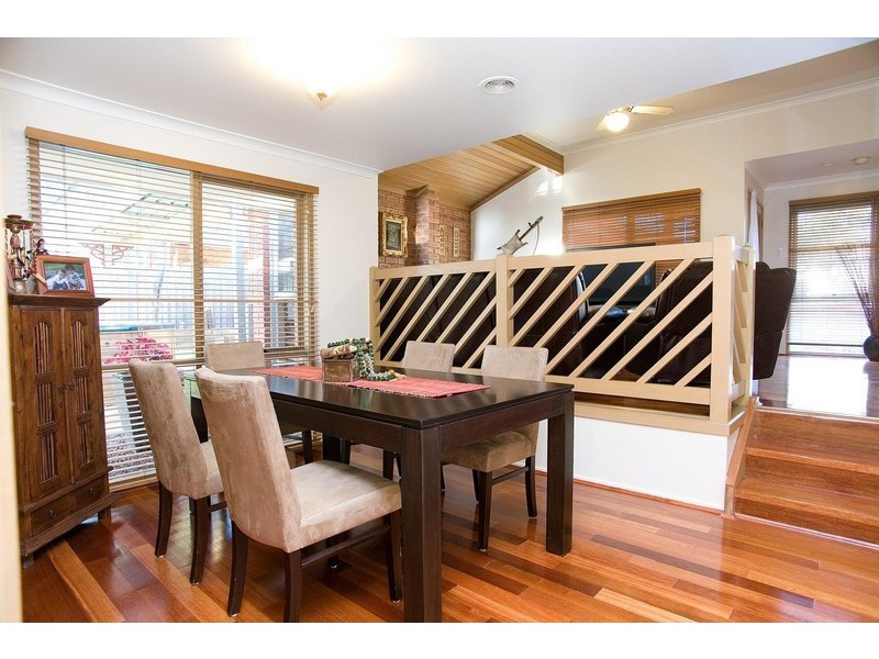 25 Bowman Drive, Mill Park VIC 3082