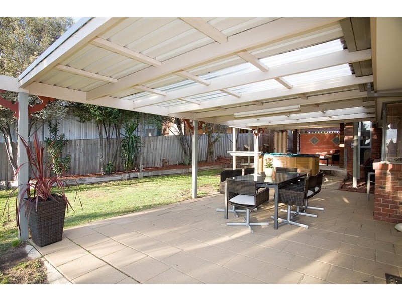 25 Bowman Drive, Mill Park VIC 3082