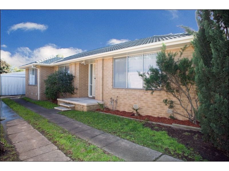 25 Lowalde Drive, Epping VIC 3076