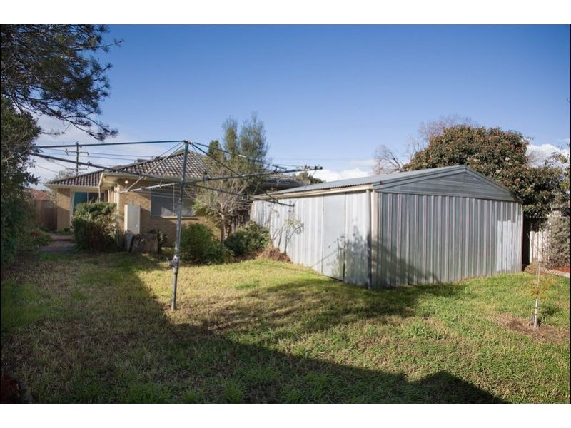 25 Lowalde Drive, Epping VIC 3076