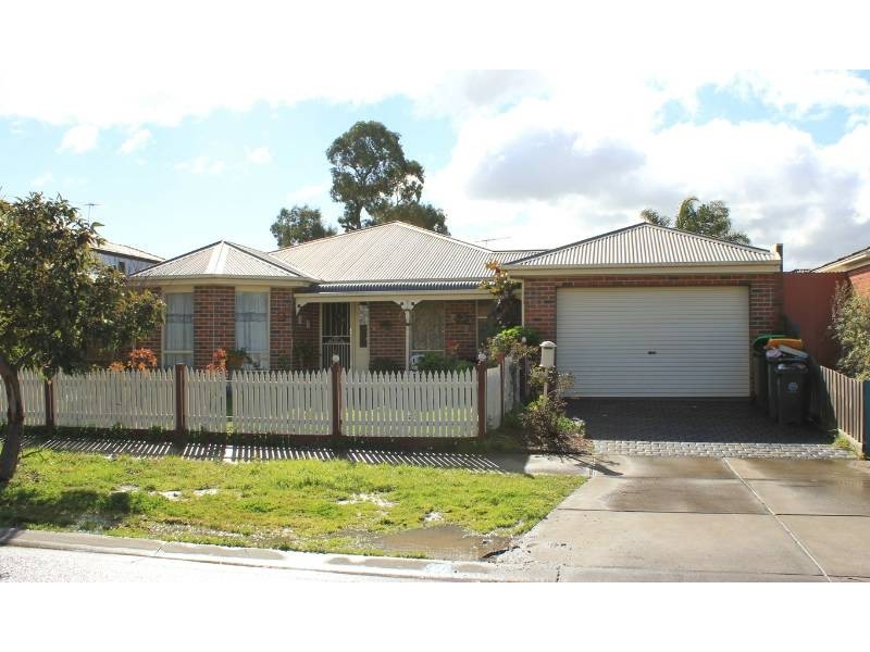 14 Murchison Way, Thomastown VIC 3074