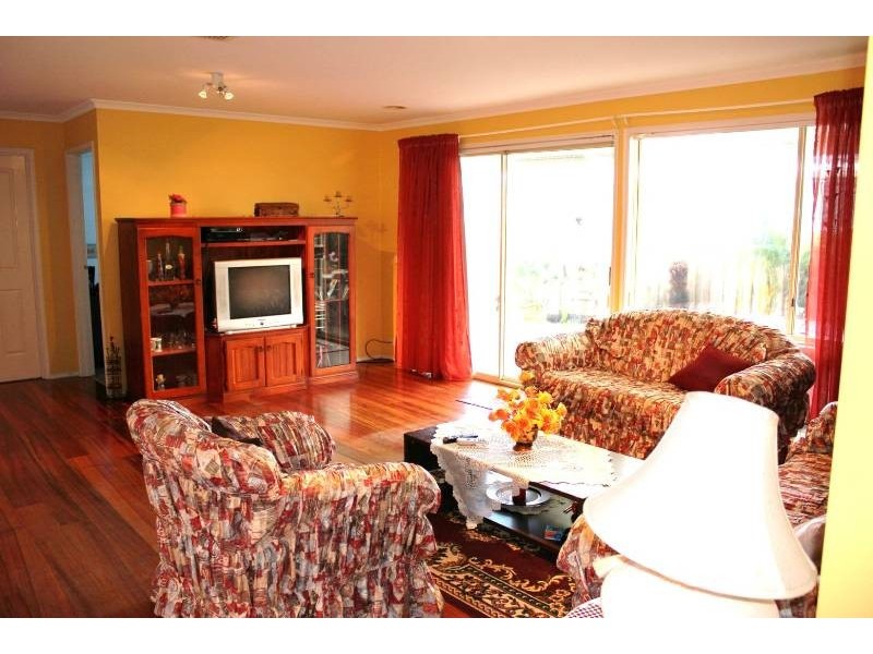 14 Murchison Way, Thomastown VIC 3074