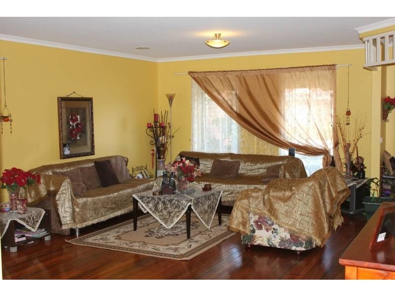 14 Murchison Way, Thomastown VIC 3074