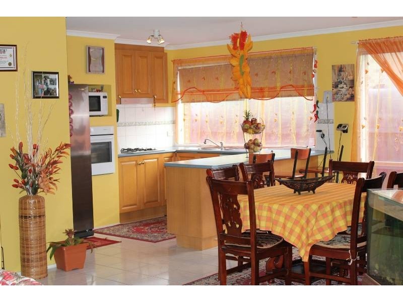 14 Murchison Way, Thomastown VIC 3074