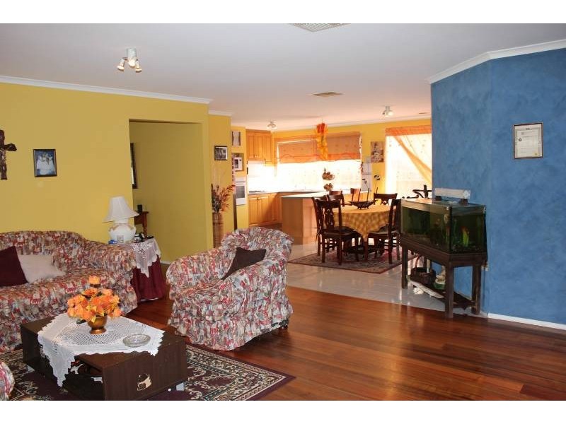 14 Murchison Way, Thomastown VIC 3074