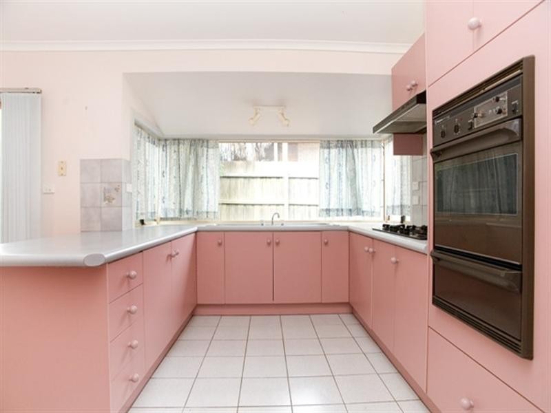 27 Charlotte Road, Mill Park VIC 3082