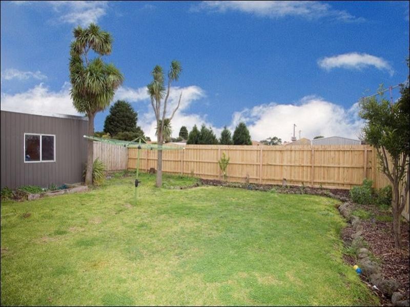 24 Halter Crescent, Epping VIC 3076