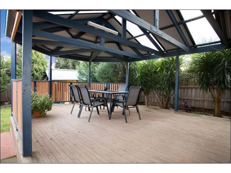 23 Pommel Crescent, Epping VIC 3076