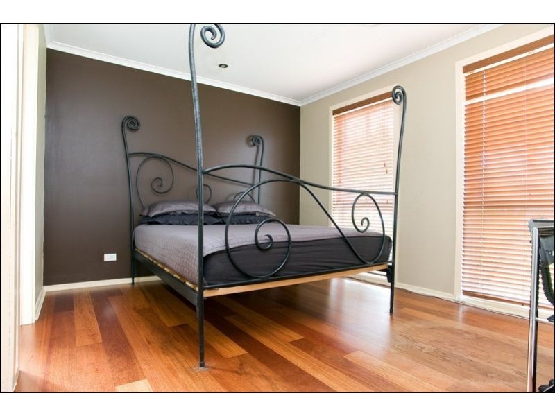 23 Pommel Crescent, Epping VIC 3076