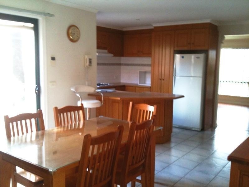 2 Woodfull Way, Epping VIC 3076