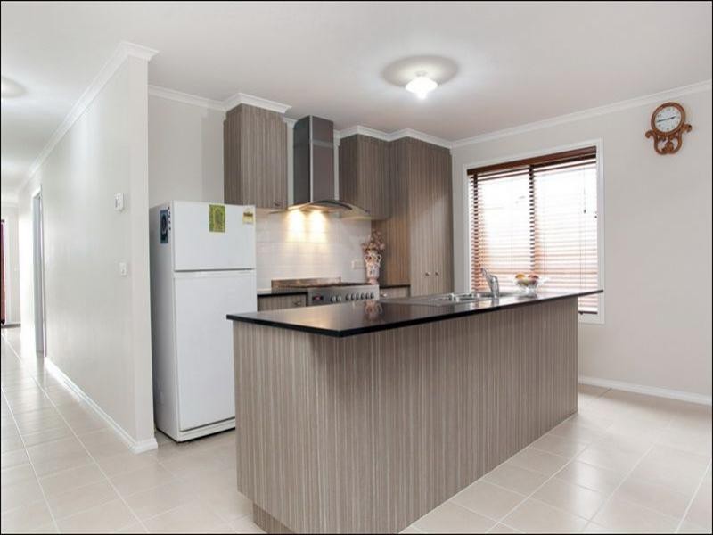 5 Starlight Gardens, Epping VIC 3076