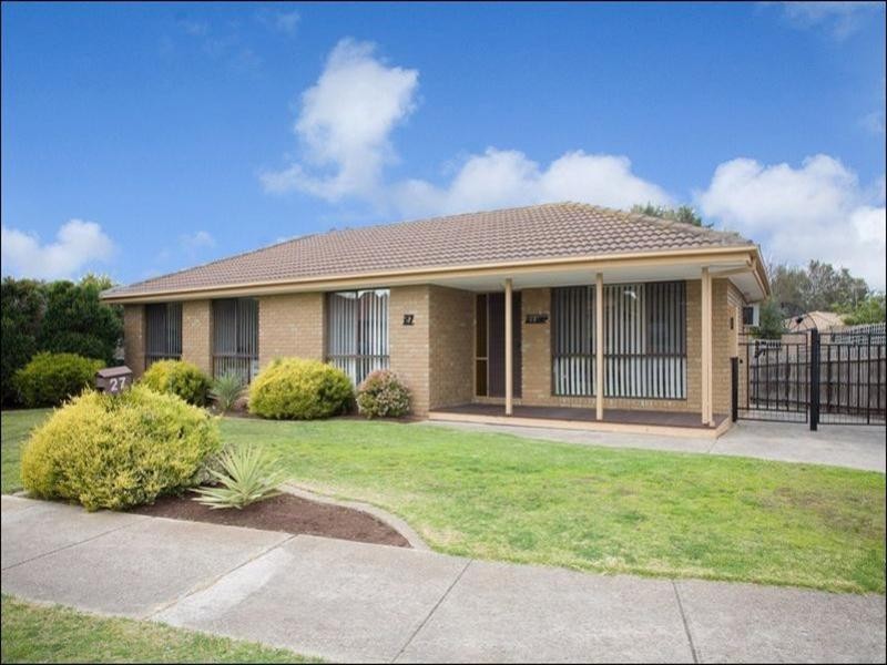 27 Tonelli Crescent, Mill Park VIC 3082