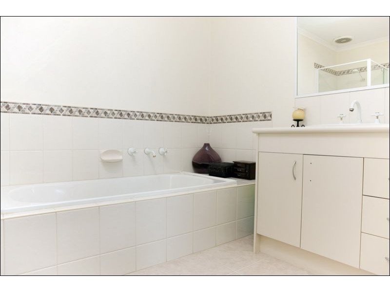7/90 Edgars Road, Thomastown VIC 3074