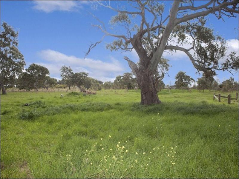 22 Echuca Way, Epping VIC 3076