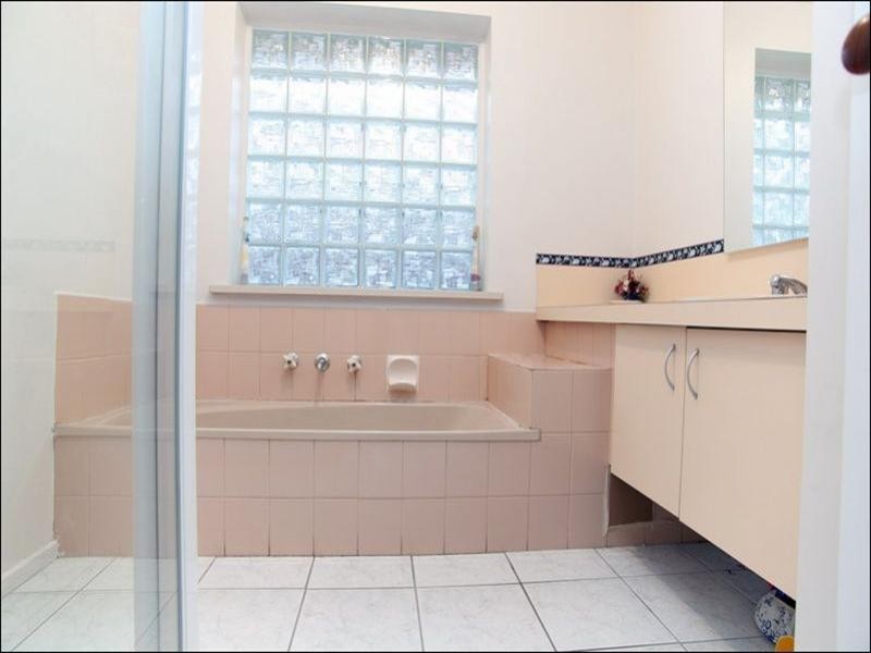 20 Banbury Crescent, Craigieburn VIC 3064