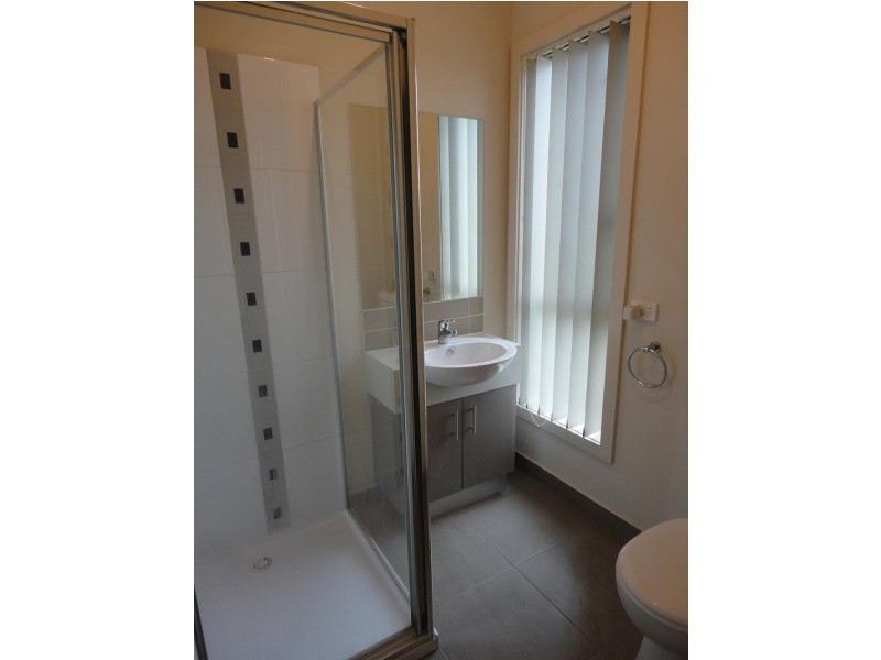 19 Manor House Drive, Epping VIC 3076