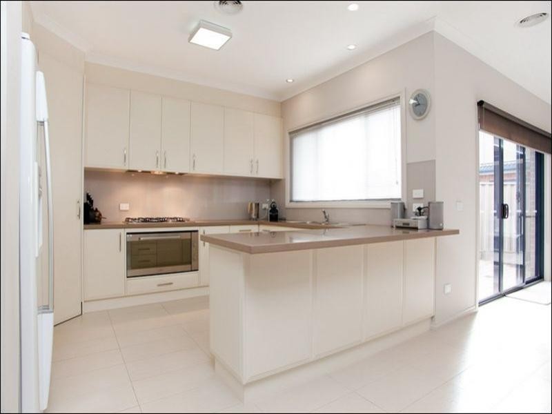 98 Maserati Drive, Epping VIC 3076