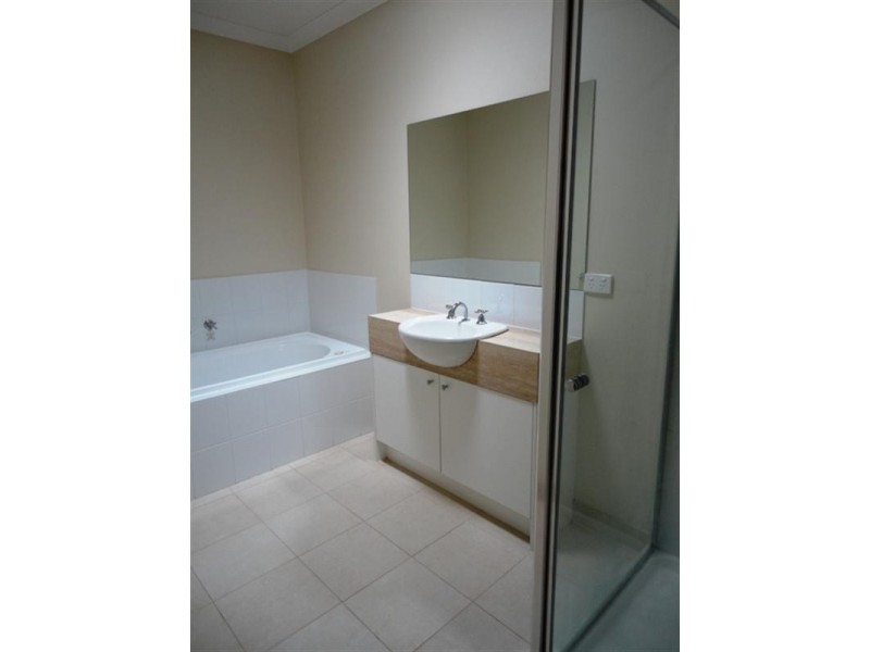 9 Glover Street, Epping VIC 3076