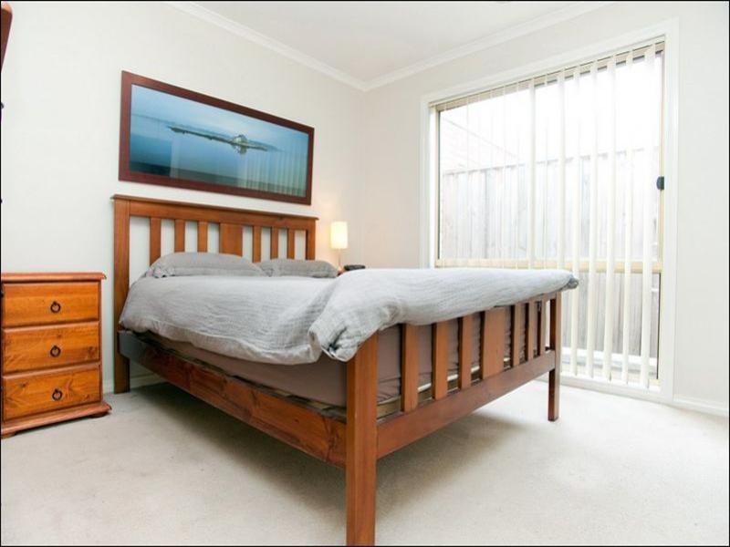 25 Featherpark Terrace, South Morang VIC 3752