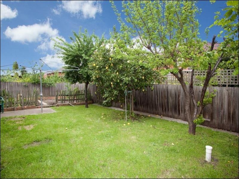 21 Padstum Avenue, Lalor VIC 3075