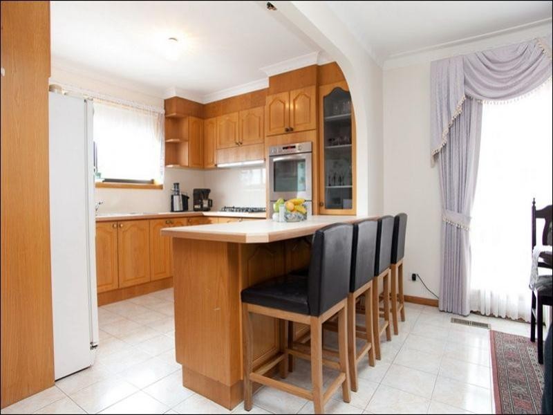 21 Padstum Avenue, Lalor VIC 3075